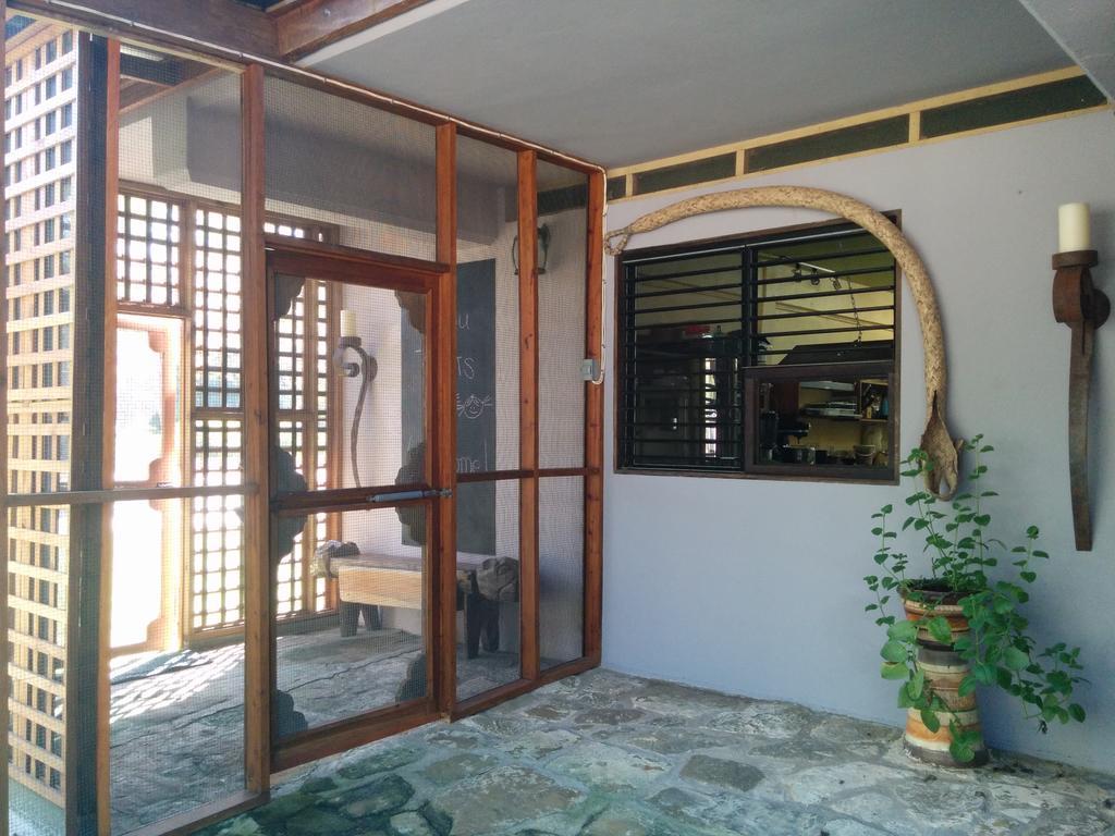 Bayshore Bijou Suites Maya Beach ภายนอก รูปภาพ