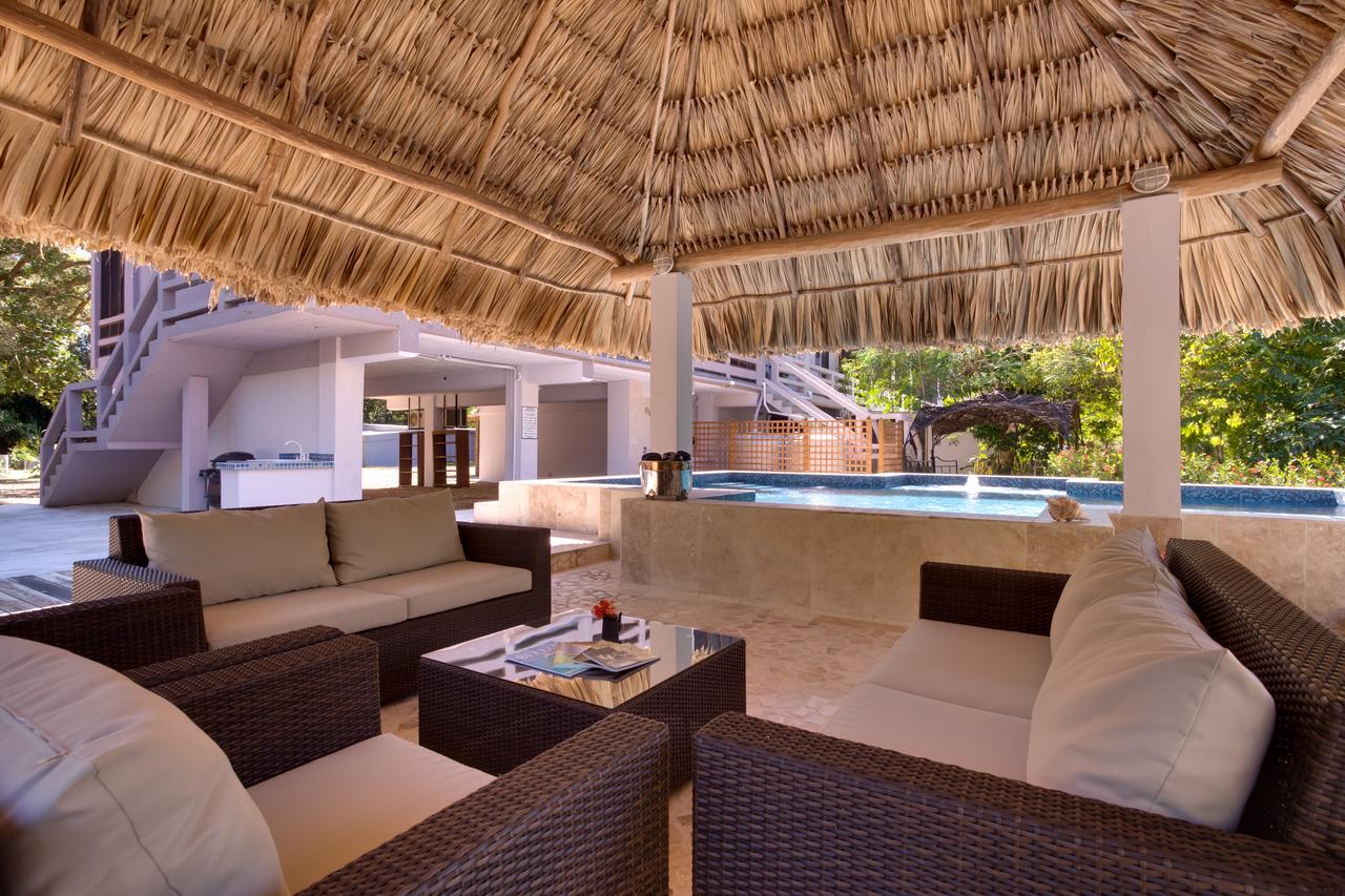 Bayshore Bijou Suites Maya Beach ภายนอก รูปภาพ