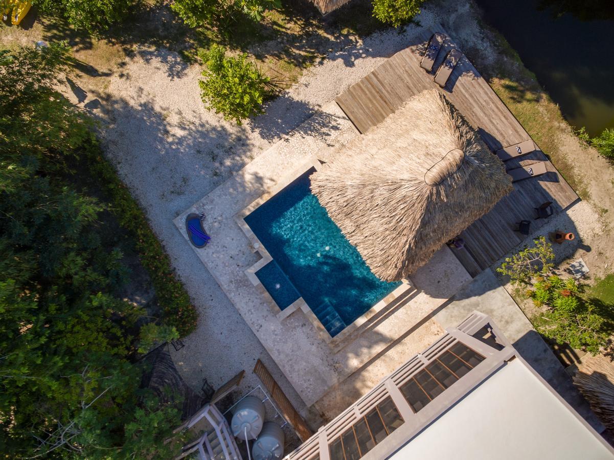 Bayshore Bijou Suites Maya Beach ภายนอก รูปภาพ