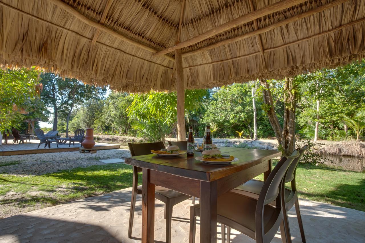 Bayshore Bijou Suites Maya Beach ภายนอก รูปภาพ