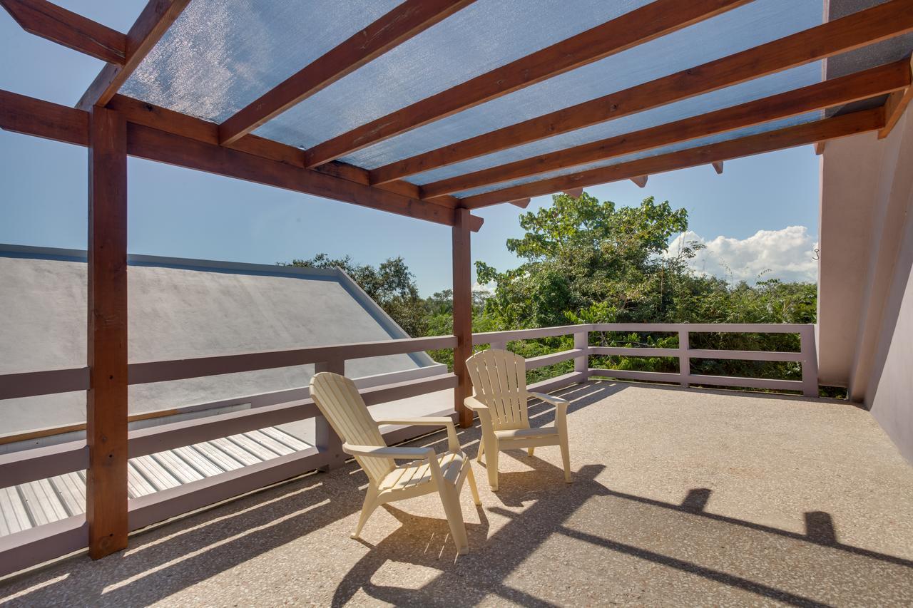 Bayshore Bijou Suites Maya Beach ภายนอก รูปภาพ